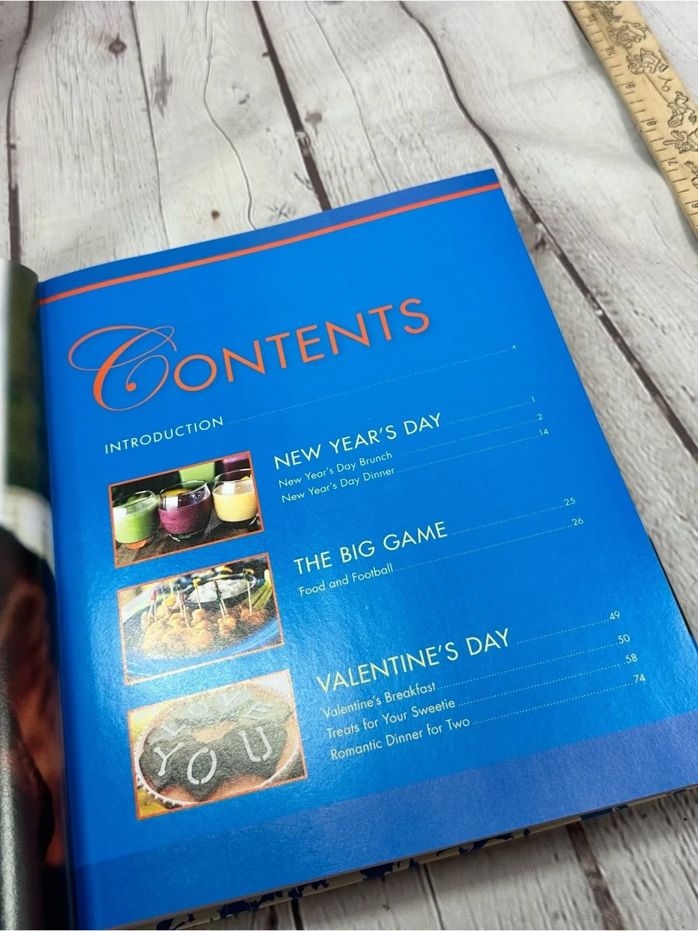 The Pioneer Woman cooks A Year of Holidays Cookbook hardcover ree drummond